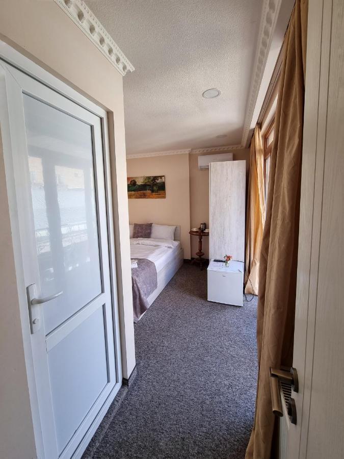 Rail Hotel Tbilisi Bagian luar foto