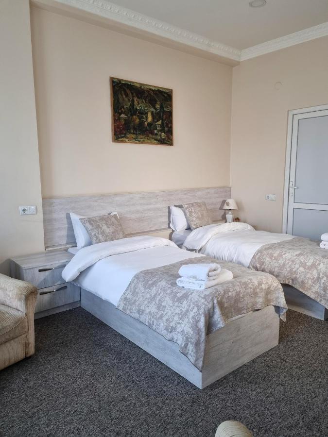 Rail Hotel Tbilisi Bagian luar foto