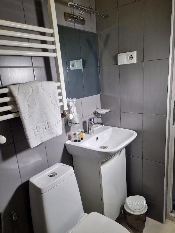 Rail Hotel Tbilisi Bagian luar foto
