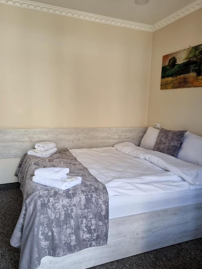 Rail Hotel Tbilisi Bagian luar foto