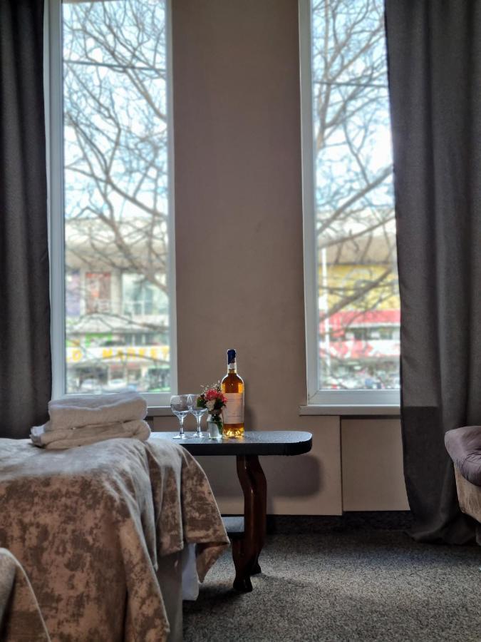 Rail Hotel Tbilisi Bagian luar foto